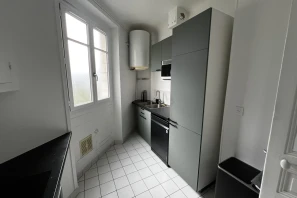 Bureau privé - 75012 - 3 postes - 1200€