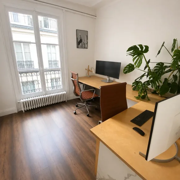 Bureau privé 12 m² 2 postes Location bureau Rue du Temple Paris 75003 - photo 2