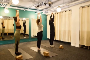 Bureau privé - 75017 - 4 postes - 2320€