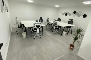 Bureau privé - 94220 - 3 postes - 1470€