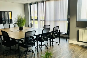 Bureau privé - 57070 - 4 postes - 1617€
