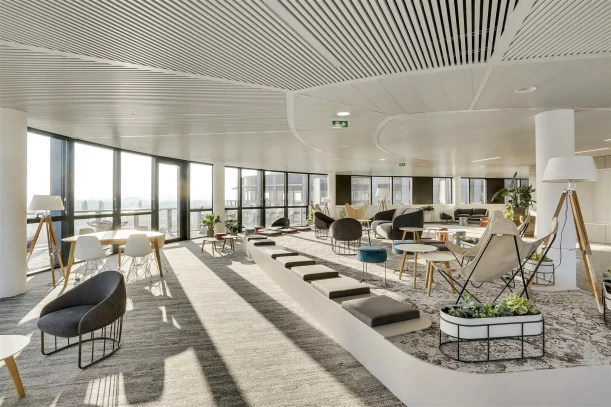 Bureau privé - 95870 - 3 postes - 900€