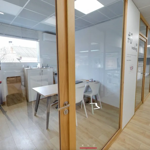 Bureau privé 12 m² 1 poste Coworking Rue Pierre Curie Lunel 34400 - photo 1