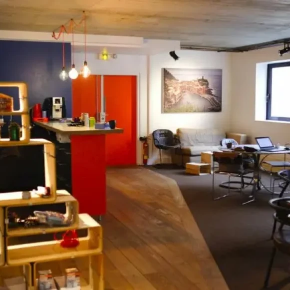 Open Space  8 postes Coworking Avenue de la Marne Montrouge 92120 - photo 1