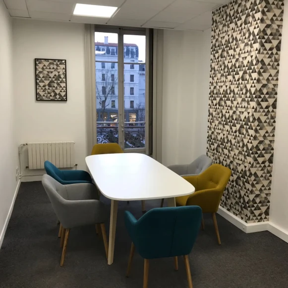 Bureau privé 13 m² 3 postes Location bureau Place de la Bourse Lyon 69002 - photo 5