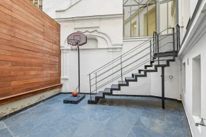 Espace indépendant - 75017 - 74 postes - 51800€