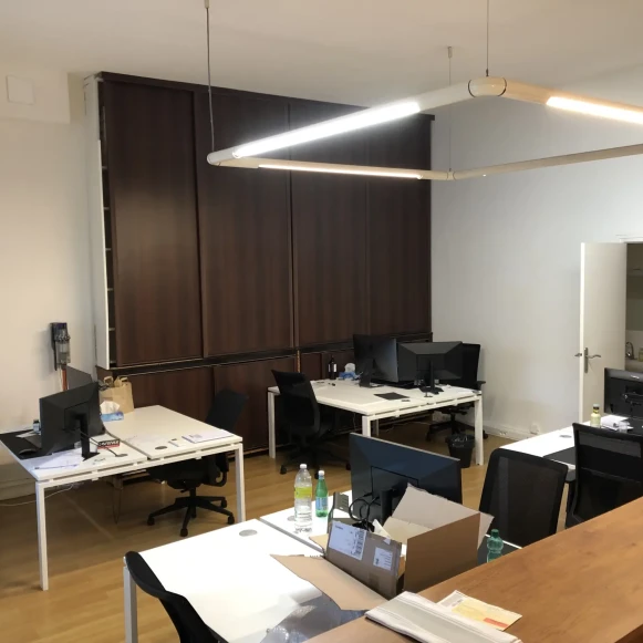 Espace indépendant 78 m² 12 postes Location bureau Quai des Chartrons Bordeaux 33000 - photo 5