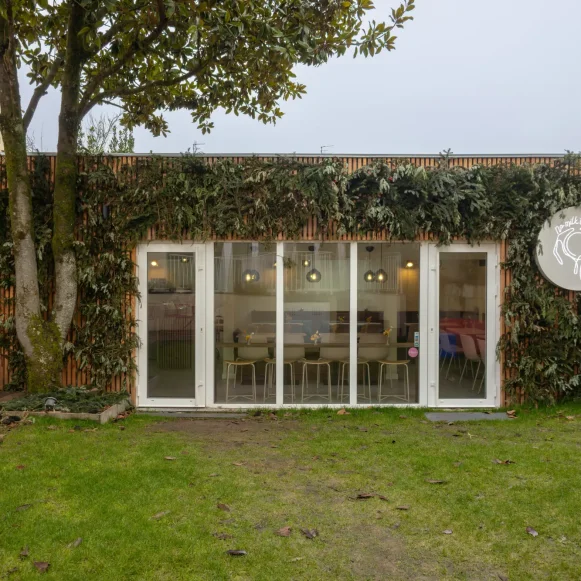 Bureau privé 6 m² 2 postes Location bureau Rue Turenne Bordeaux 33000 - photo 1