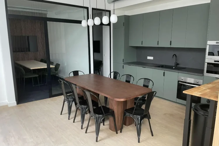 Espace indépendant - 75012 - 22 postes - 9700€