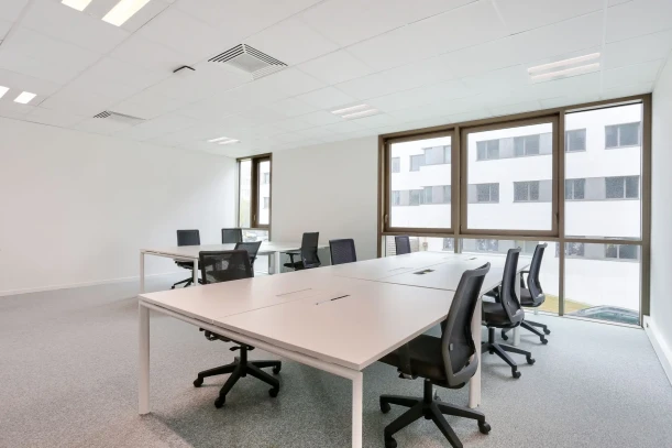 Bureau privé - 35510 - 8 postes - 2000€