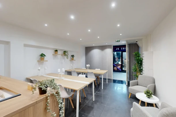 Espace indépendant - 75010 - 8 postes - 4600€