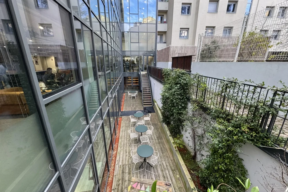 Espace indépendant - 75011 - 40 postes - 19000€