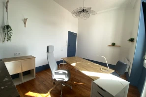 Bureau privé - 17400 - 1 poste - 449.16€