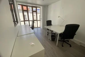Bureau privé - 75015 - 3 postes - 700€