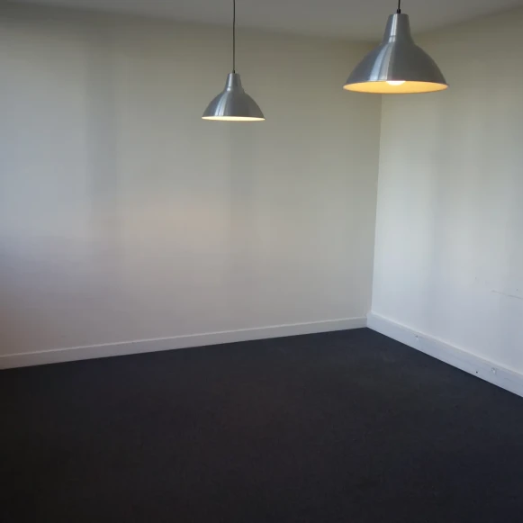 Bureau privé 23 m² 6 postes Coworking Quai Alphonse le Gallo Boulogne-Billancourt 92100 - photo 2