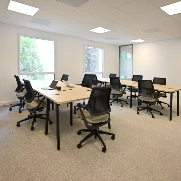 Bureau privé 31 m² 11 postes Location bureau Rue Ordener Paris 75018 - photo 1