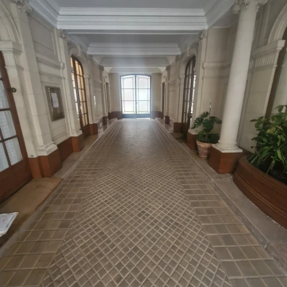 Espace indépendant 17 m² 4 postes Location bureau Rue Marcel Renault Paris 75017 - photo 2