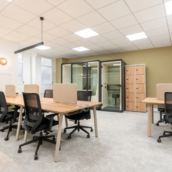 Espace indépendant 155 m² 23 postes Location bureau Rue Montmartre Paris 75002 - photo 4