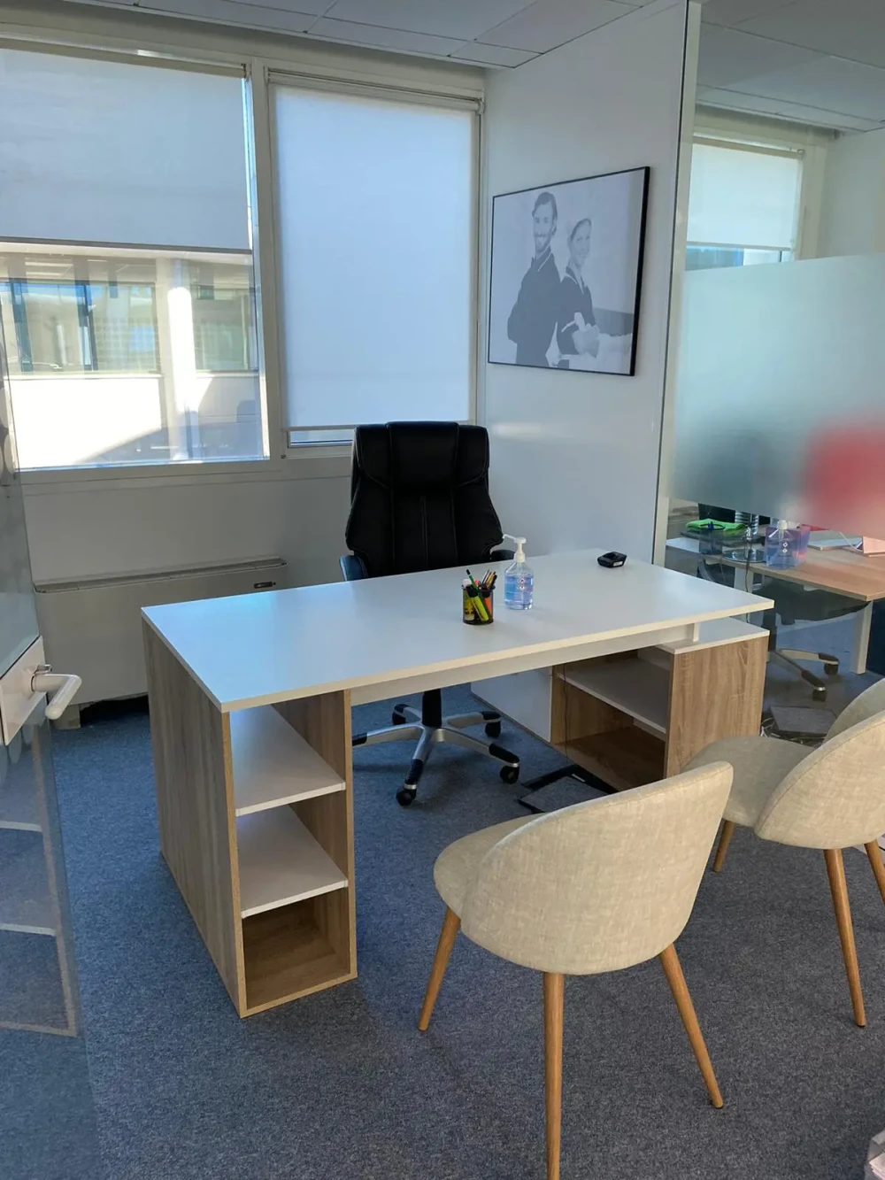 Bureau privé - 06560 - 1 poste - 600€