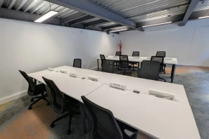 Bureau privé - 33000 - 12 postes - 3301€