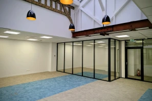 Espace indépendant - 75010 - 56 postes - 39200€