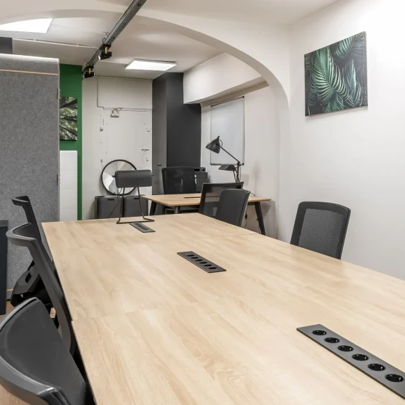 Espace indépendant 35 m² 8 postes Coworking Rue de Montmorency Paris 75003 - photo 11