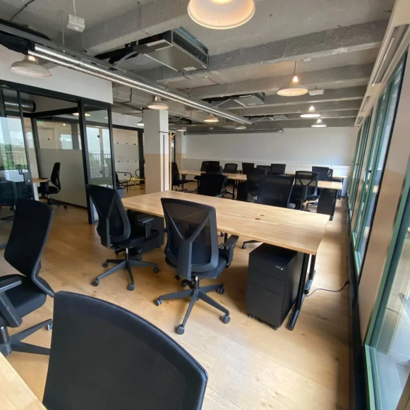 Bureau privé 70 m² 20 postes Coworking Rue des Archives Paris 75003 - photo 2