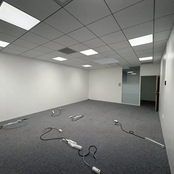 Bureau privé 22 m² 2 postes Coworking Rue Fructidor Paris 75017 - photo 7