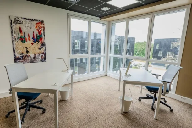 Bureau privé - 76650 - 4 postes - 1200€