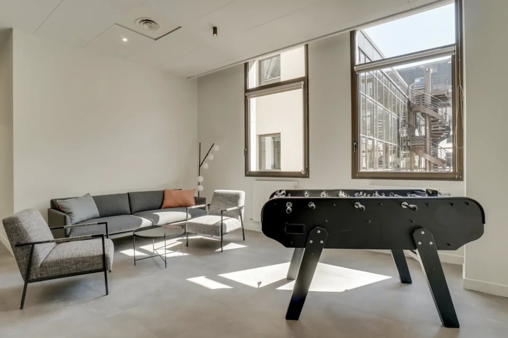 Espace indépendant - 75009 - 129 postes - 81500€