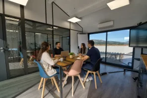 Bureau privé - 13400 - 1 poste - 390€