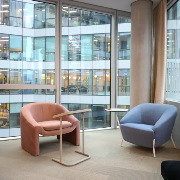 Bureau privé 14 m² 4 postes Coworking Avenue du Maine Paris 75014 - photo 1
