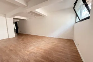 Bureau privé - 75012 - 8 postes - 1460€