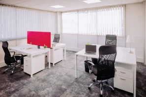 Bureau privé - 31300 - 4 postes - 979€