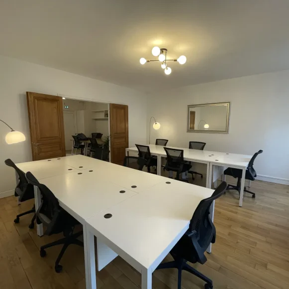 Espace indépendant 80 m² 16 postes Location bureau Rue du Temple Paris 75004 - photo 1