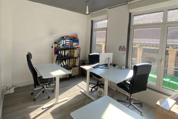 Bureau privé - 75012 - 4 postes - 1600€