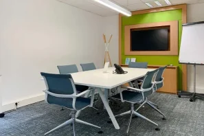 Open Space - 59700 - 5 postes - 194€
