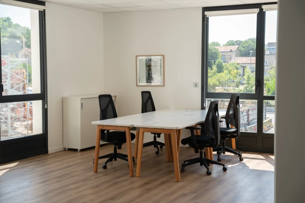 Bureau privé - 34000 - 3 postes - 912€