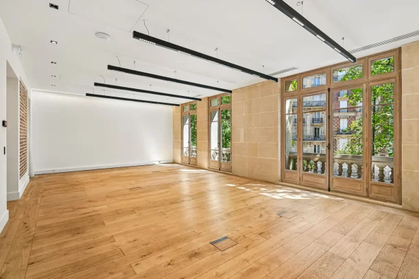 Espace indépendant - 75017 - 74 postes - 51800€
