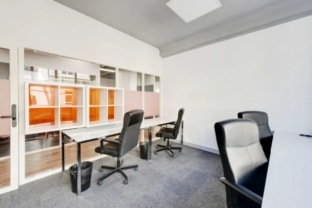 Bureau privé - 75002 - 5 postes - 2290€