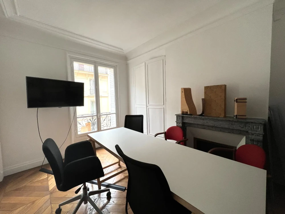 Open Space - 75008 - 4 postes - 400€