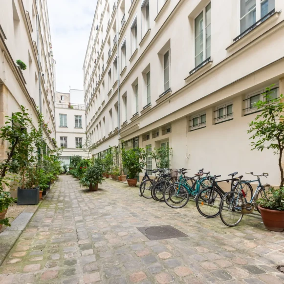 Espace indépendant 90 m² 16 postes Coworking Rue du Faubourg Montmartre Paris 75009 - photo 9
