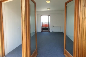 Bureau privé - 93400 - 2 postes - 730€