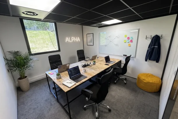 Bureau privé - 69800 - 4 postes - 500€