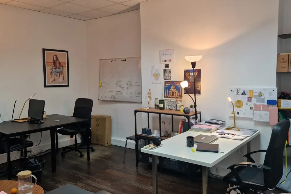 Bureau privé - 75009 - 4 postes - 1450€