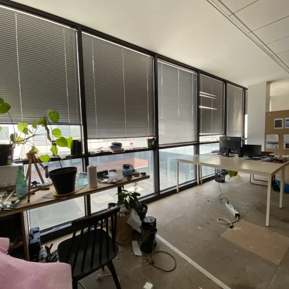 Open Space  1 poste Location bureau Rue Fructidor Paris 75017 - photo 1
