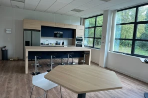 Bureau privé - 78180 - 4 postes - 990€