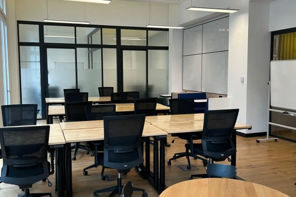 Bureau privé - 75008 - 14 postes - 11900€