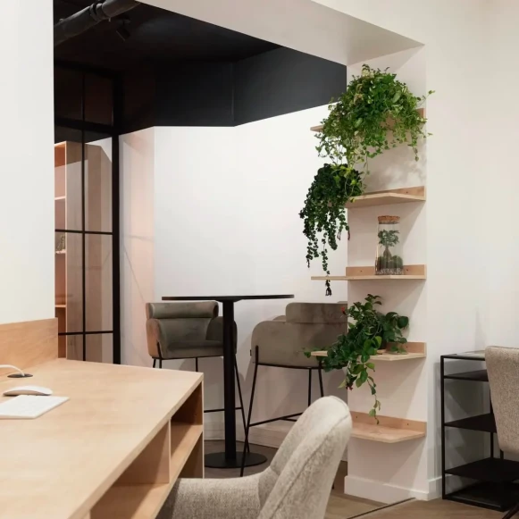 Espace indépendant 43 m² 8 postes Location bureau Rue Salomon de Rothschild Suresnes 92150 - photo 4