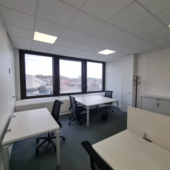 Bureau privé 23 m² 5 postes Coworking Allées Jean Jaurès Toulouse 31000 - photo 3